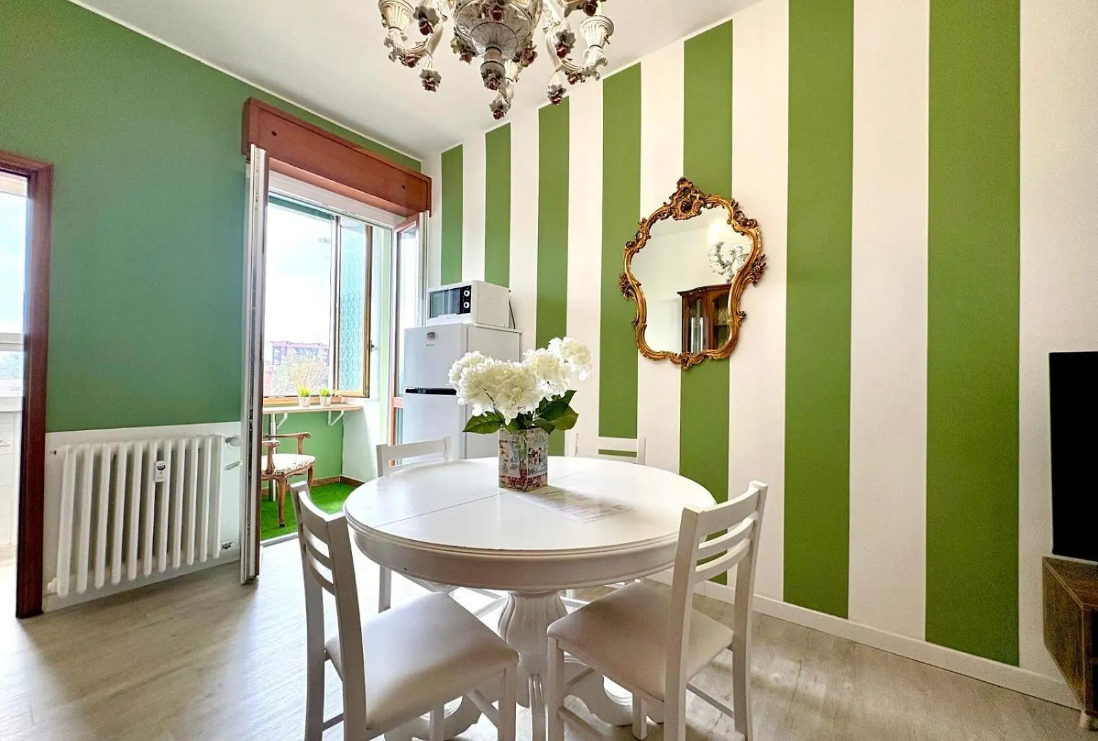Apartment-Navigli-House Of Mirrors Milan Apartment