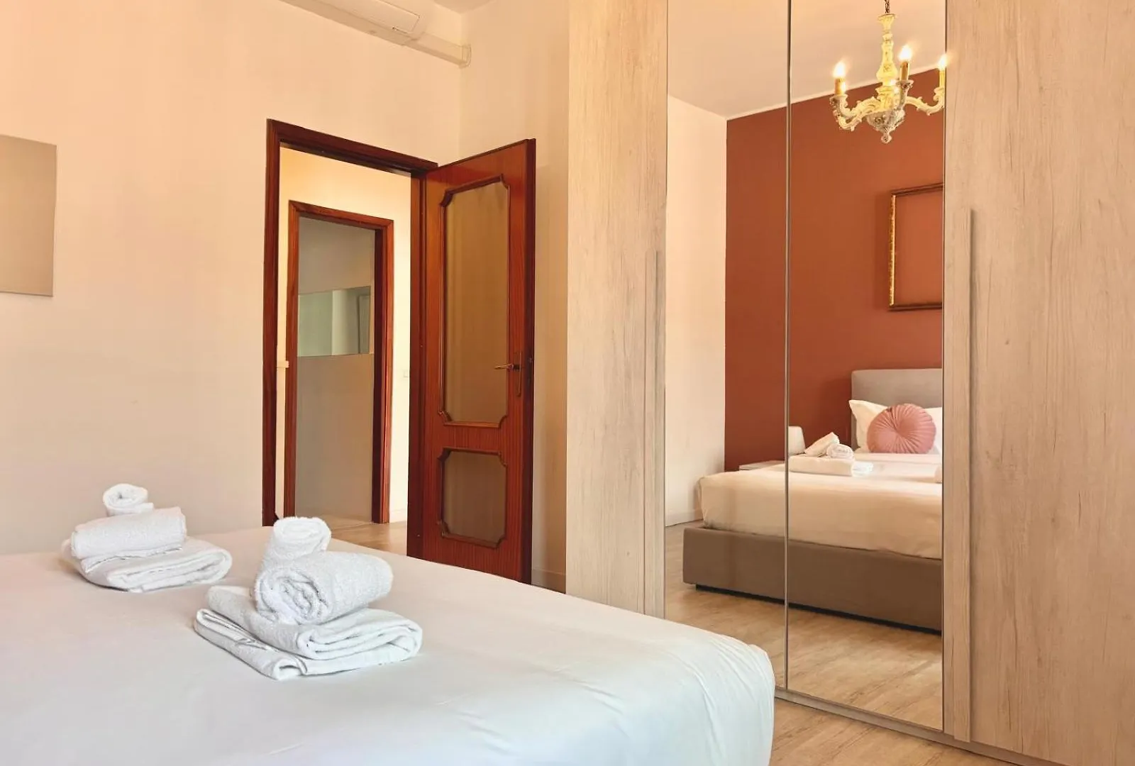 Apartment Apartment-Navigli-House Of Mirrors Milan
